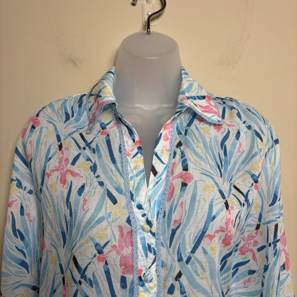 Allison New York Blue Floral Abstract Long Sleeve Button Up Blouse Top Womens XS - Picture 2 of 9